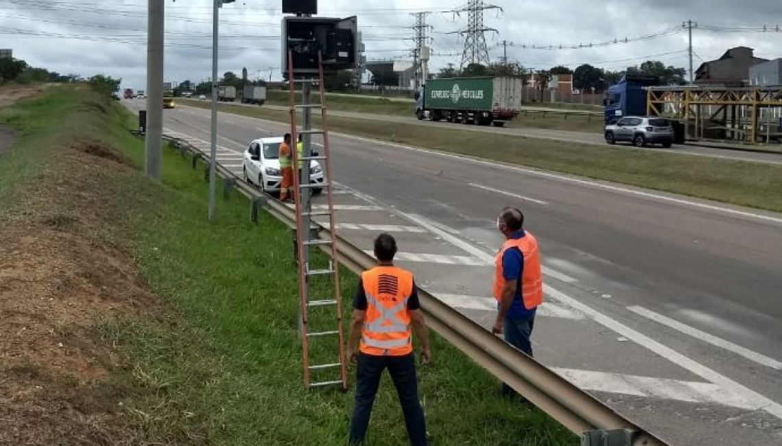 Ipem-SP verifica radar na Rodovia SP 075 em Itu